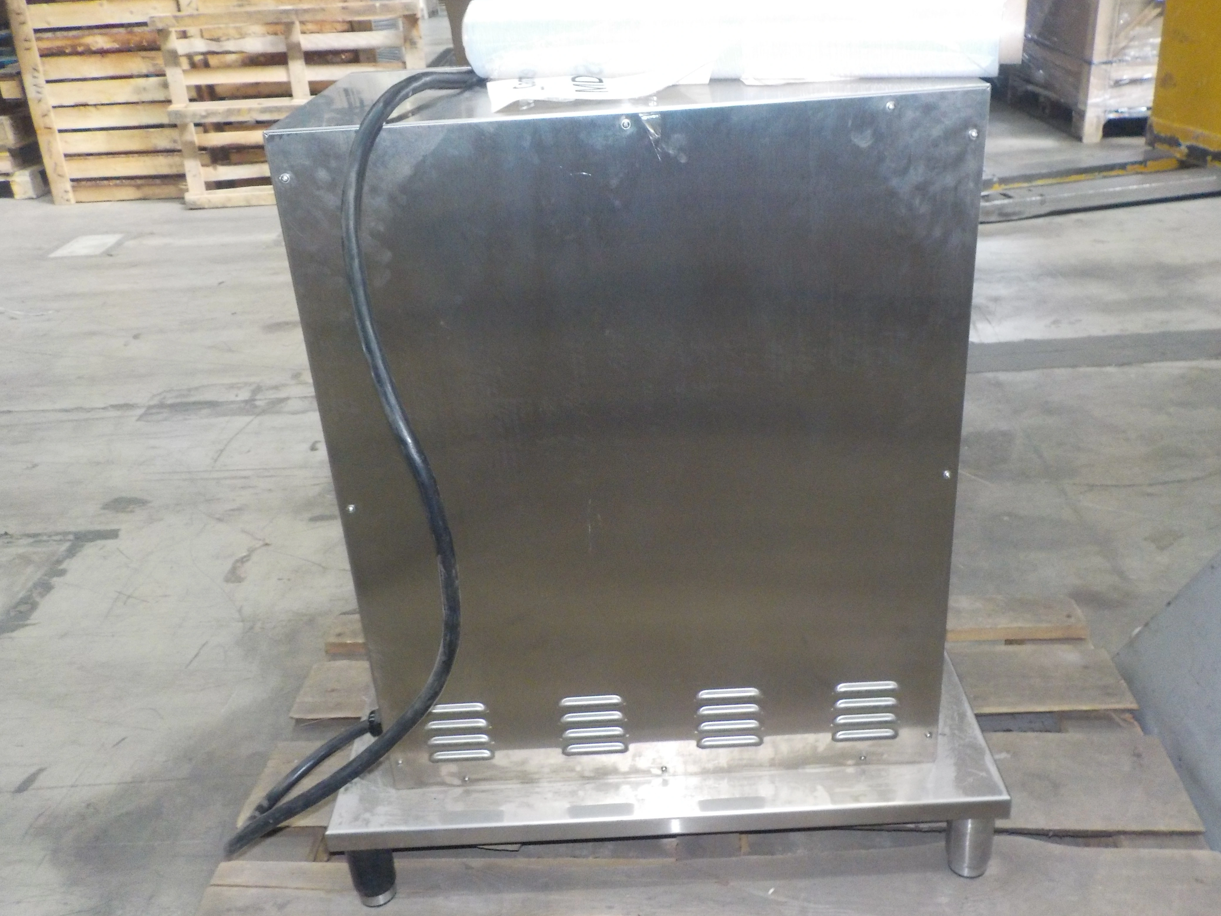 Нагревательный элемент Cambro S03_MDSCDCB9