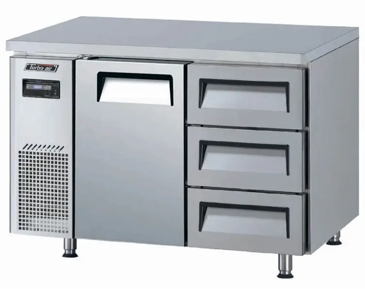 Turbo Air Холодильник (стол) модель KUR12-3D-3 арт. KUR12-3D-3-700