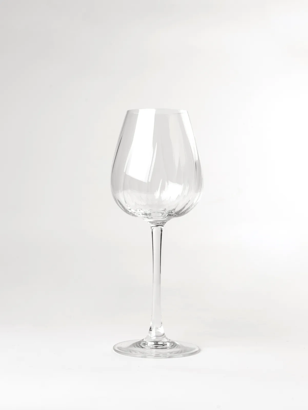 Бокал для вина 350 мл. d=55 мм. h=215 мм. хр.стекло Свирли Cristal d'Arques