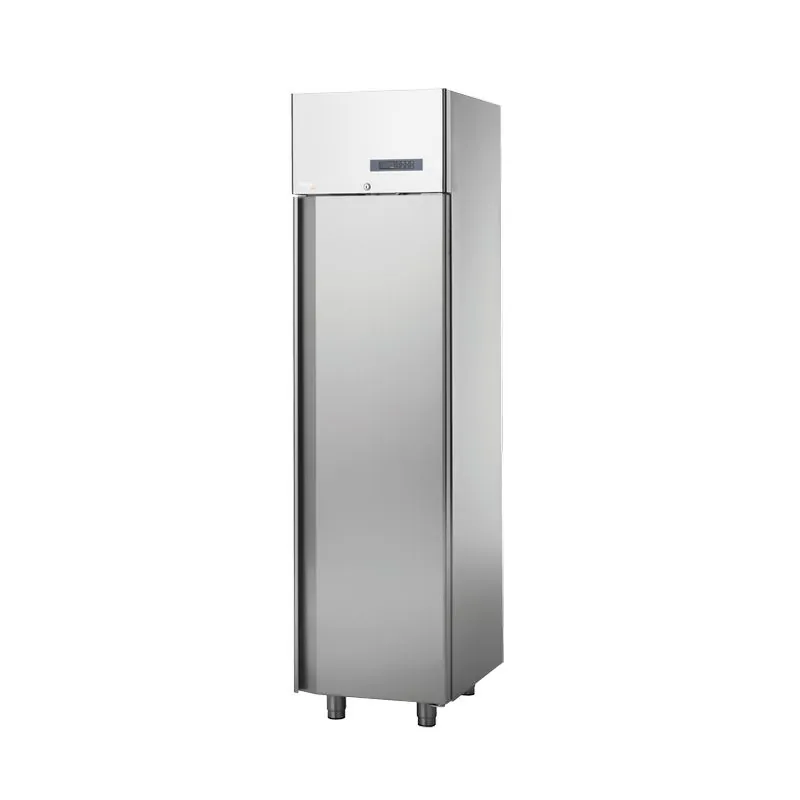 Шкаф холодильный 350 литров APACH CHEF LINE LCRM35N